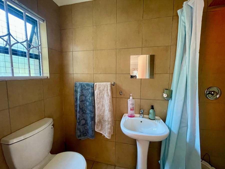 5 Bedroom Property for Sale in Erasmusrand Gauteng