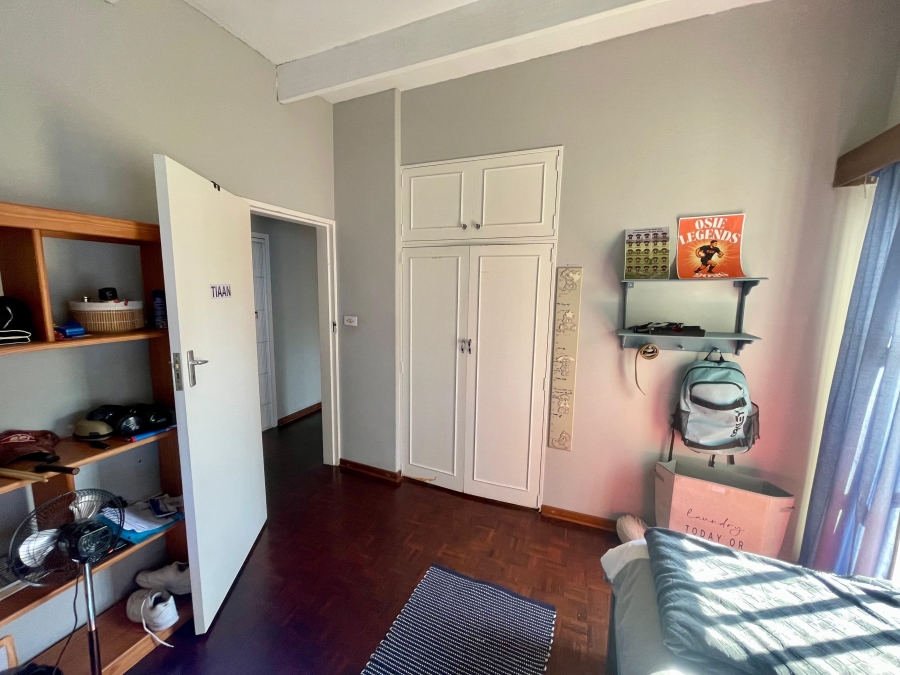 5 Bedroom Property for Sale in Erasmusrand Gauteng
