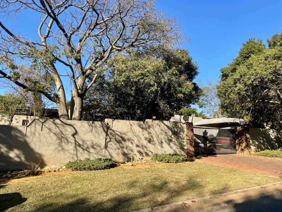 5 Bedroom Property for Sale in Erasmusrand Gauteng