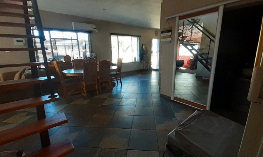 3 Bedroom Property for Sale in Zwartkop Gauteng