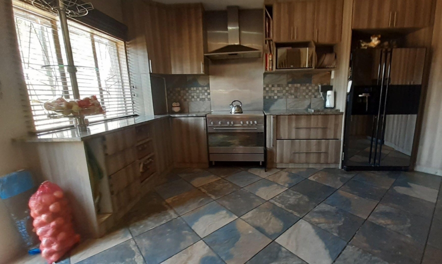 3 Bedroom Property for Sale in Zwartkop Gauteng