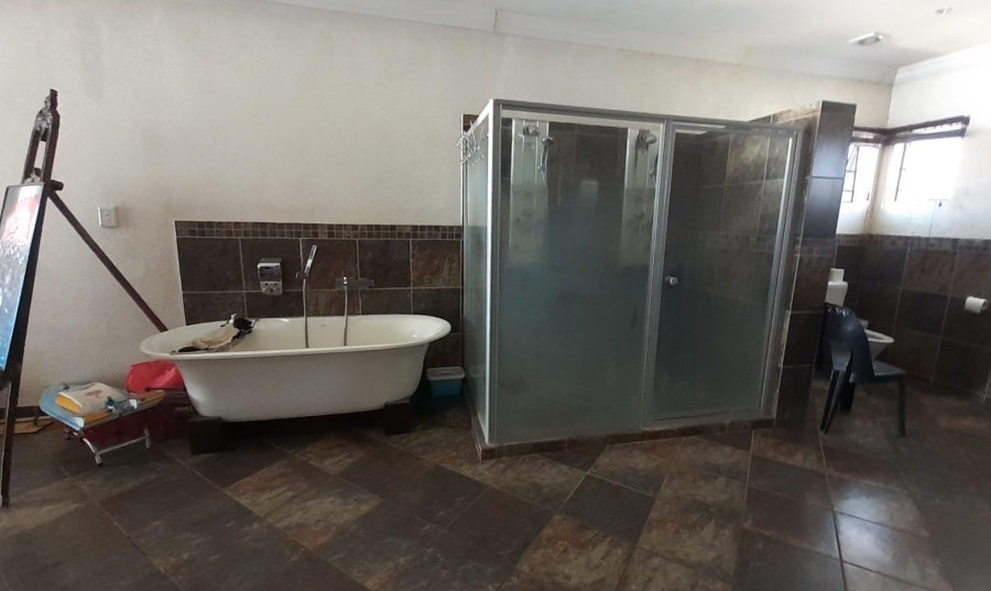 3 Bedroom Property for Sale in Zwartkop Gauteng