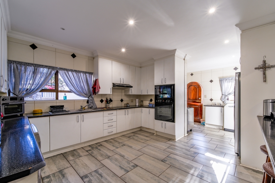 3 Bedroom Property for Sale in Newlands Gauteng