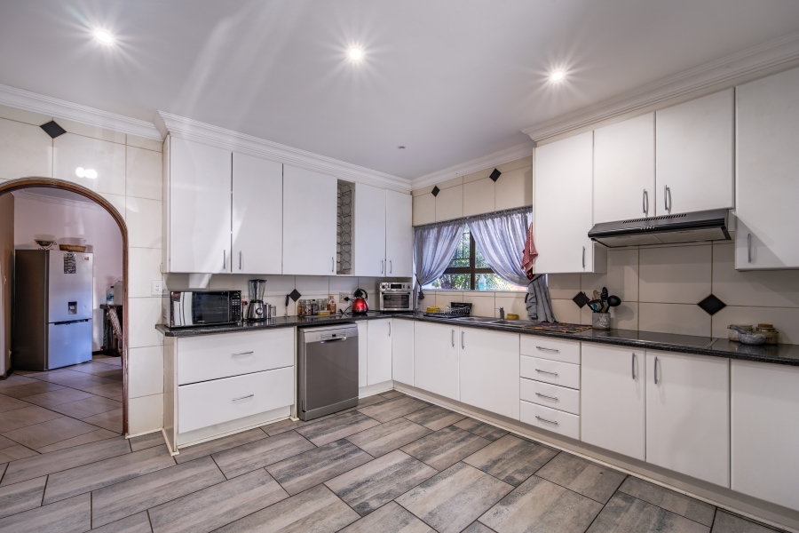 3 Bedroom Property for Sale in Newlands Gauteng
