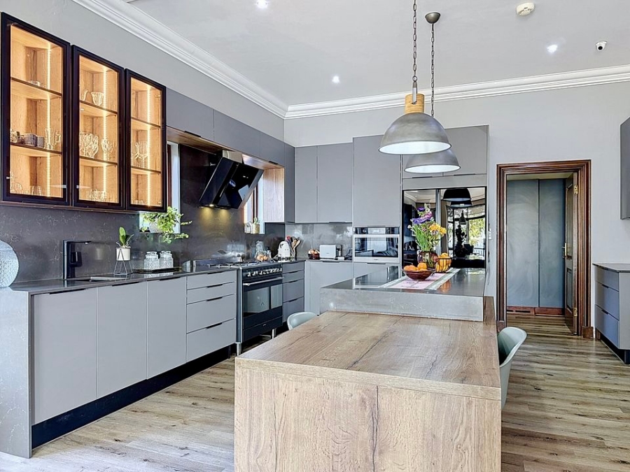 4 Bedroom Property for Sale in Woodhill Estate Gauteng