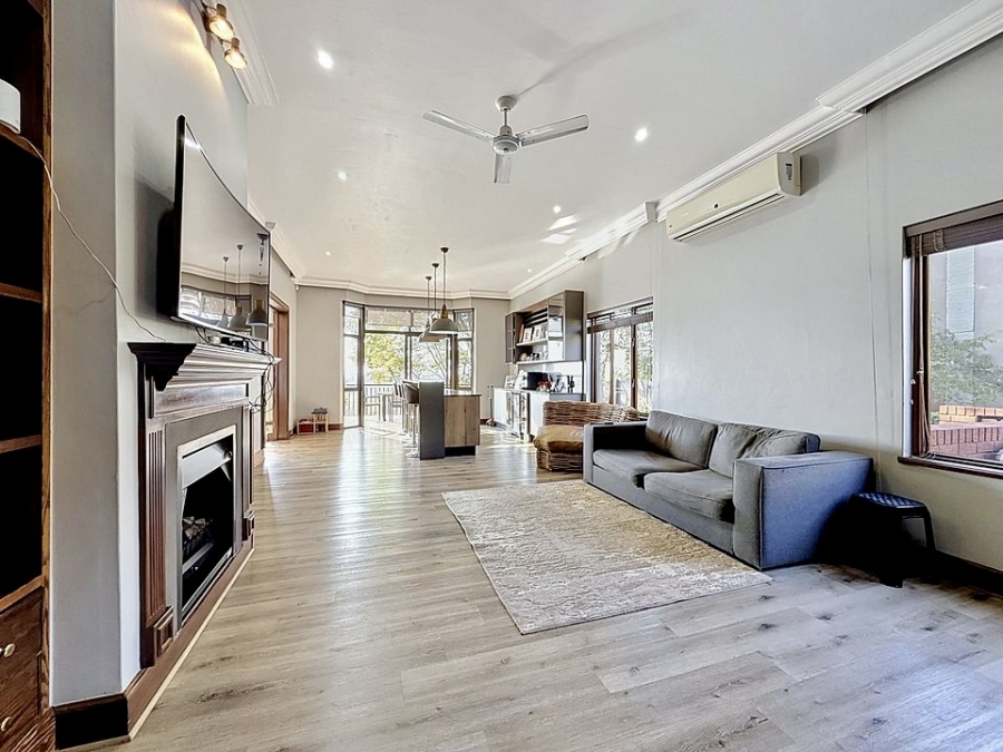 4 Bedroom Property for Sale in Woodhill Estate Gauteng