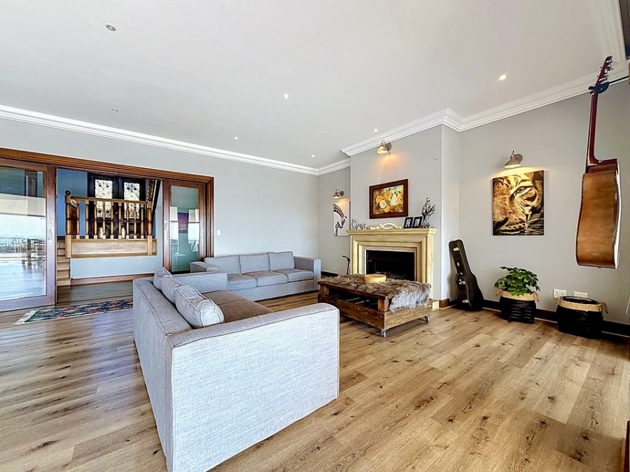 4 Bedroom Property for Sale in Woodhill Estate Gauteng