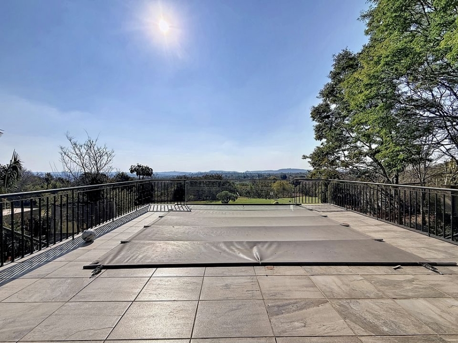 4 Bedroom Property for Sale in Woodhill Estate Gauteng