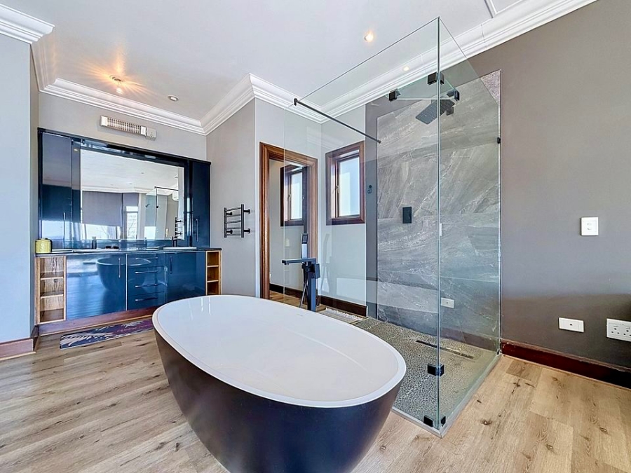 4 Bedroom Property for Sale in Woodhill Estate Gauteng