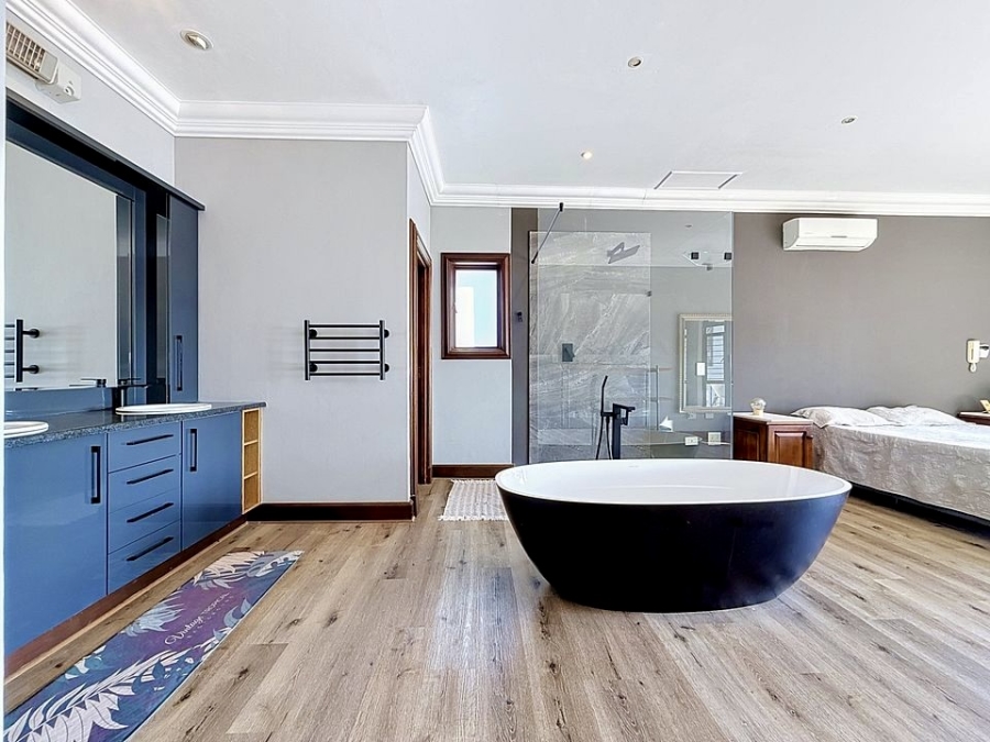 4 Bedroom Property for Sale in Woodhill Estate Gauteng