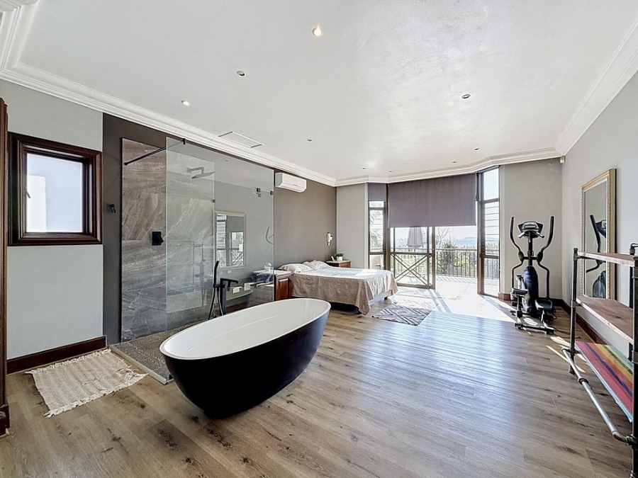 4 Bedroom Property for Sale in Woodhill Estate Gauteng