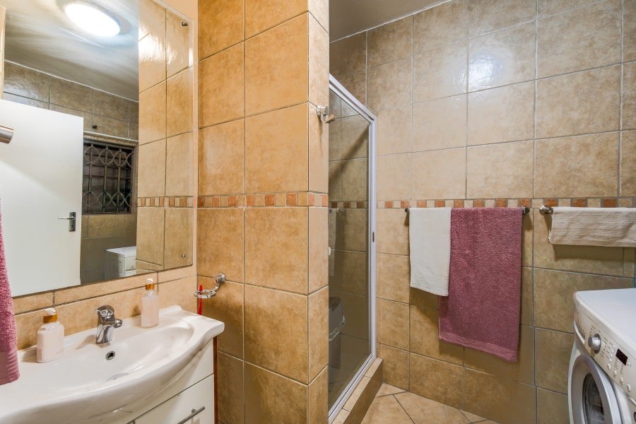 1 Bedroom Property for Sale in Hazeldean Gauteng