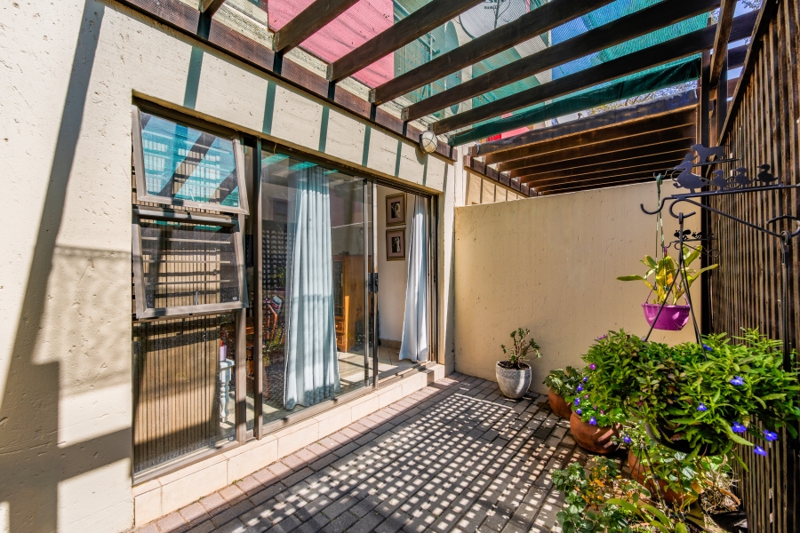 1 Bedroom Property for Sale in Hazeldean Gauteng