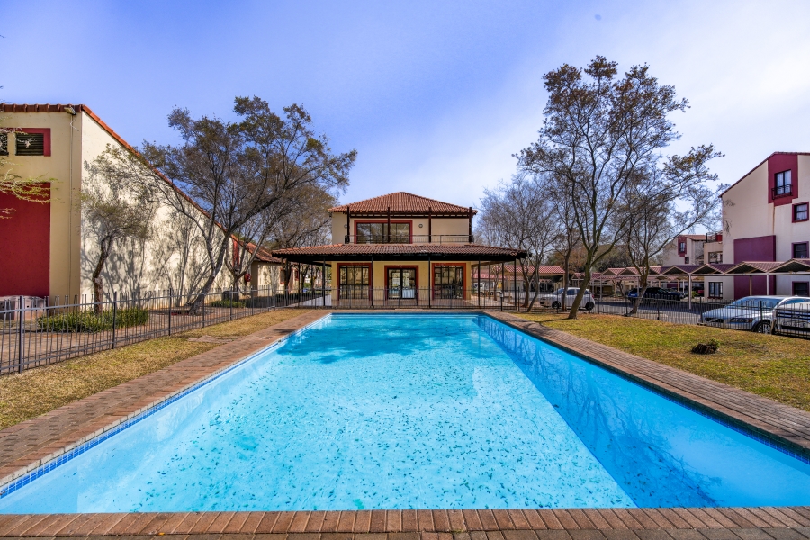 1 Bedroom Property for Sale in Hazeldean Gauteng