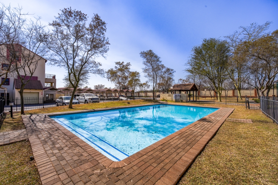1 Bedroom Property for Sale in Hazeldean Gauteng