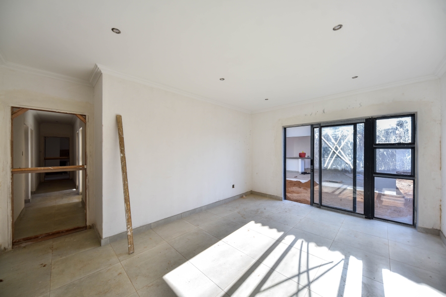 4 Bedroom Property for Sale in Silverwoods Country Estate Gauteng
