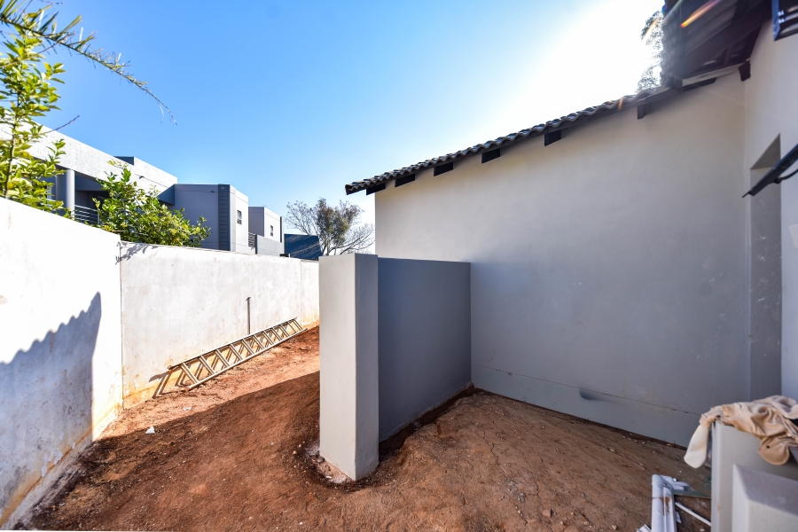 4 Bedroom Property for Sale in Silverwoods Country Estate Gauteng