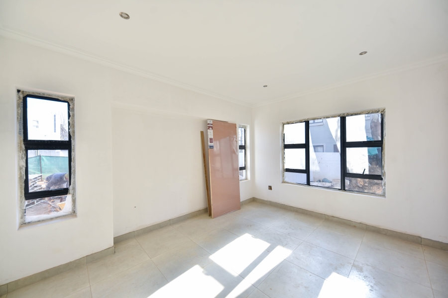 4 Bedroom Property for Sale in Silverwoods Country Estate Gauteng