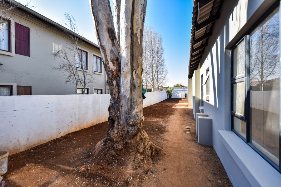4 Bedroom Property for Sale in Silverwoods Country Estate Gauteng
