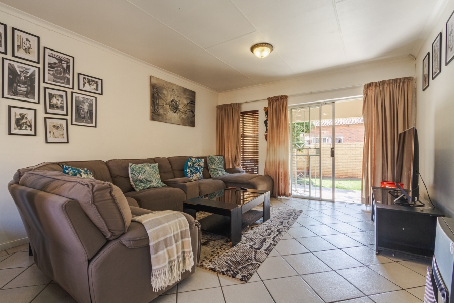 2 Bedroom Property for Sale in Equestria Gauteng