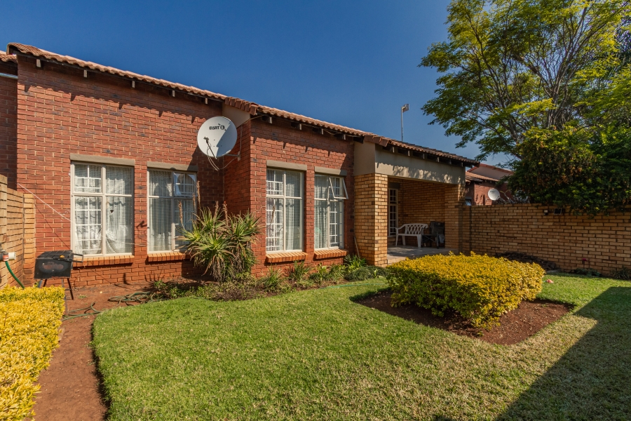 2 Bedroom Property for Sale in Equestria Gauteng
