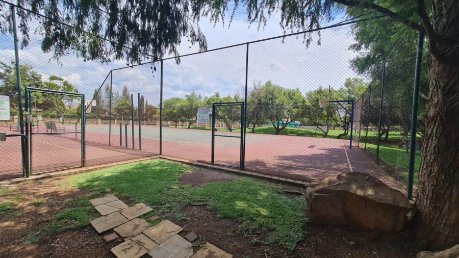 2 Bedroom Property for Sale in Equestria Gauteng