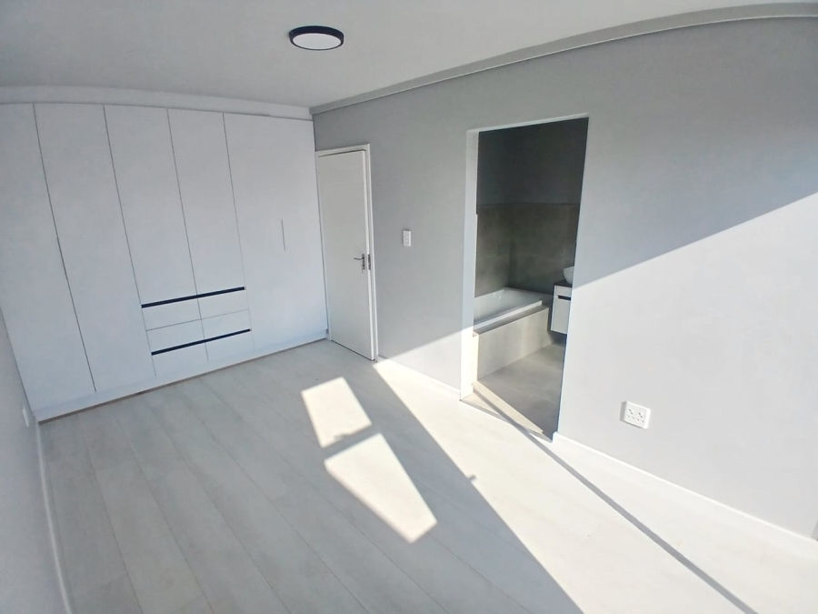 2 Bedroom Property for Sale in Equestria Gauteng