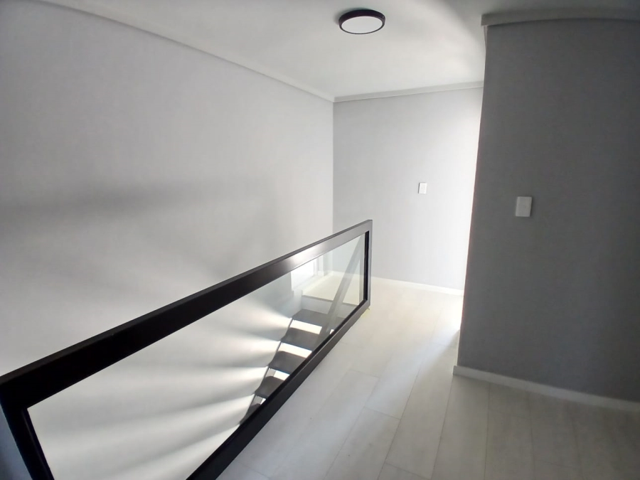 2 Bedroom Property for Sale in Equestria Gauteng