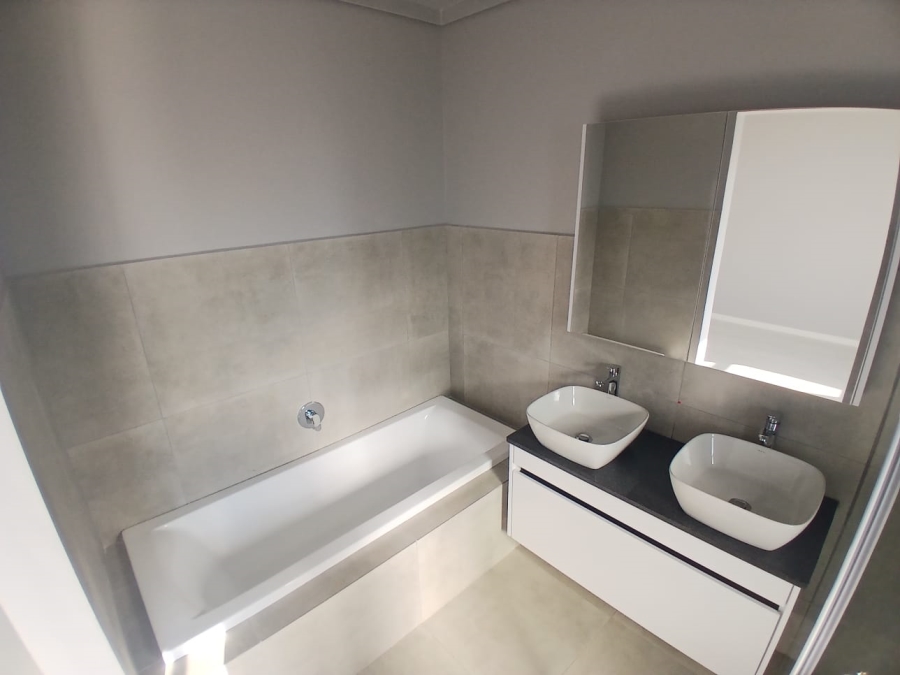 2 Bedroom Property for Sale in Equestria Gauteng