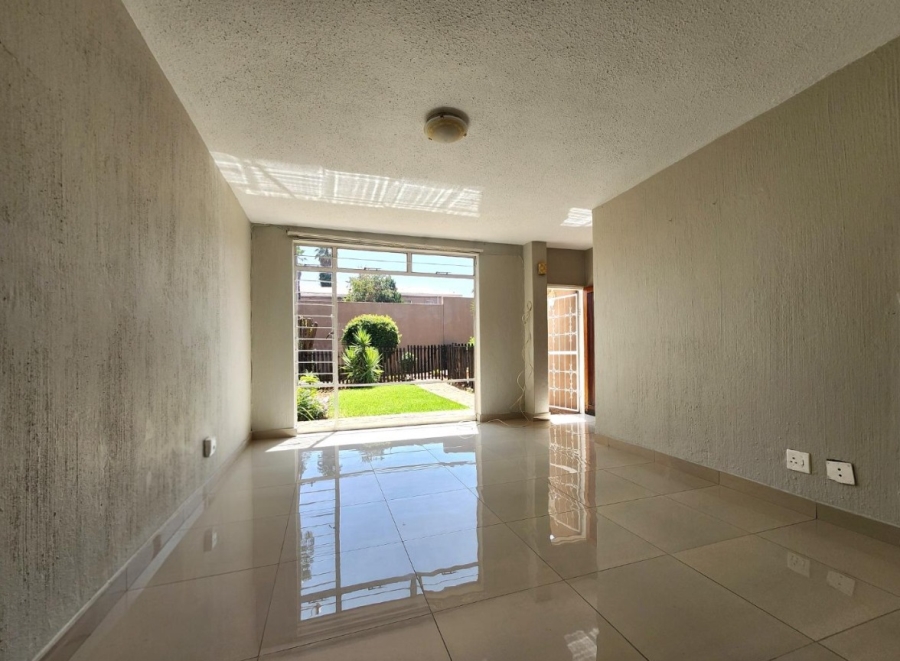 2 Bedroom Property for Sale in Florida Gauteng