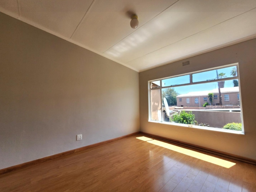 2 Bedroom Property for Sale in Florida Gauteng