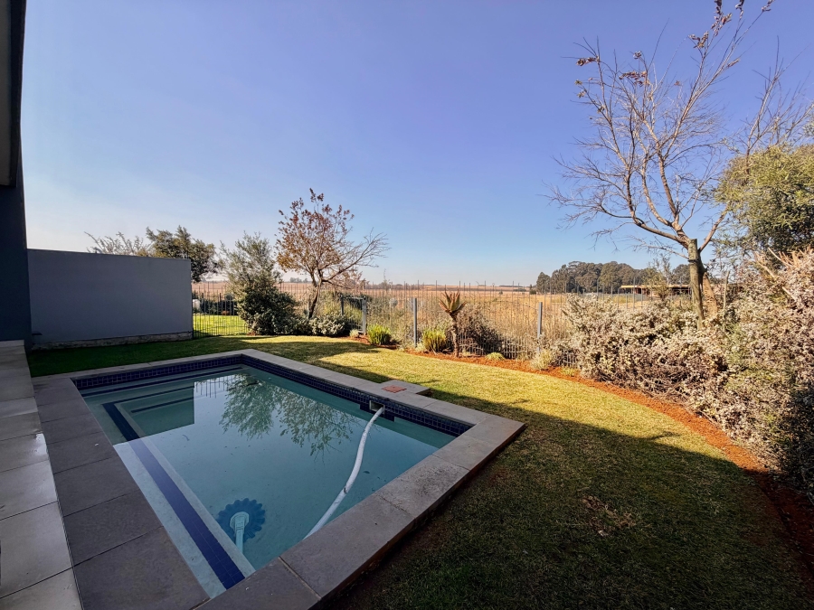 To Let 3 Bedroom Property for Rent in Serengeti Lifestyle Estate Gauteng