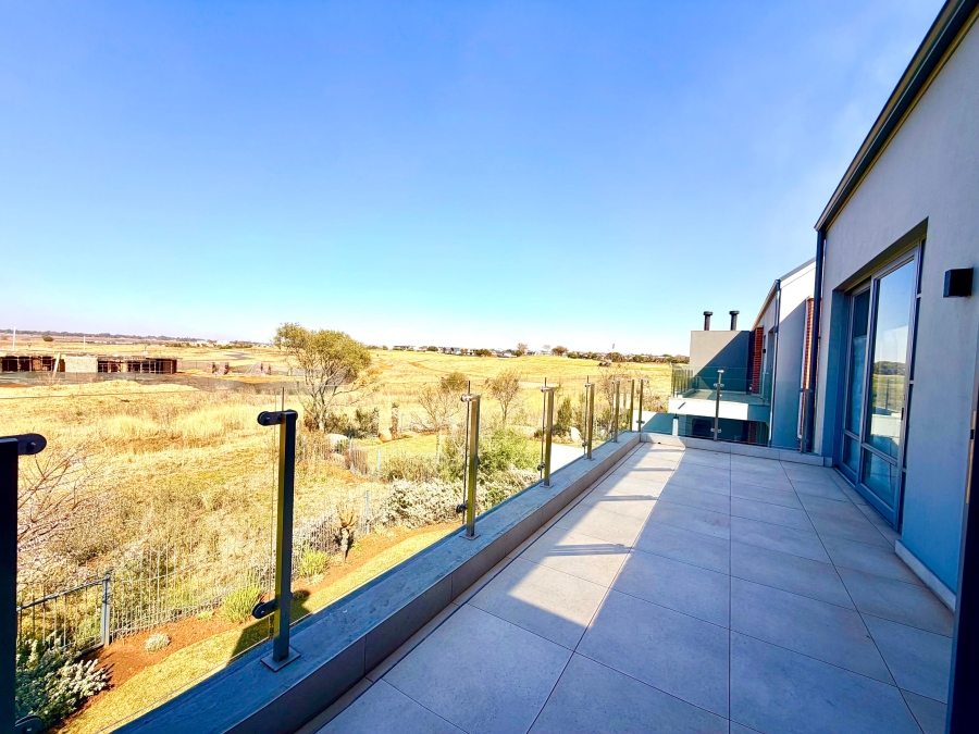 To Let 3 Bedroom Property for Rent in Serengeti Lifestyle Estate Gauteng