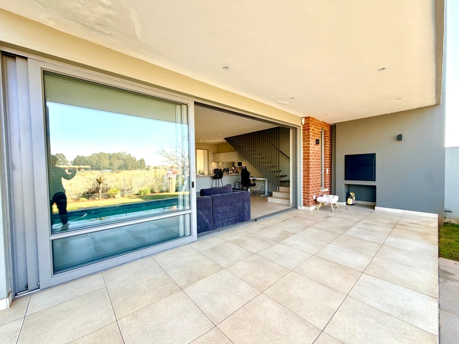 To Let 3 Bedroom Property for Rent in Serengeti Lifestyle Estate Gauteng