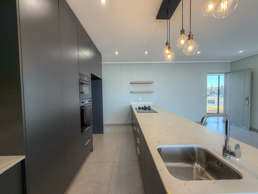To Let 3 Bedroom Property for Rent in Ascend to Midstream Gauteng