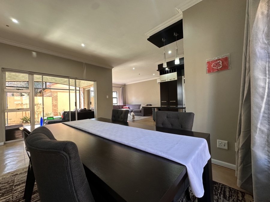 To Let 3 Bedroom Property for Rent in Thatchfield Estate Gauteng