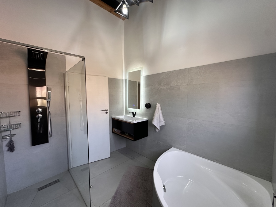 To Let 3 Bedroom Property for Rent in Thatchfield Estate Gauteng
