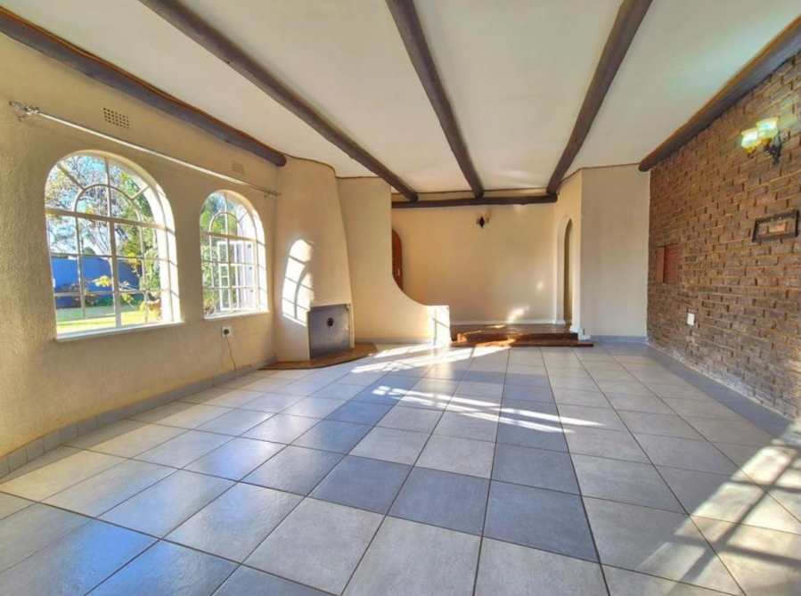 5 Bedroom Property for Sale in Dalpark Gauteng