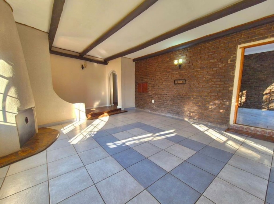 5 Bedroom Property for Sale in Dalpark Gauteng