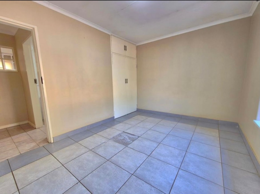 5 Bedroom Property for Sale in Dalpark Gauteng