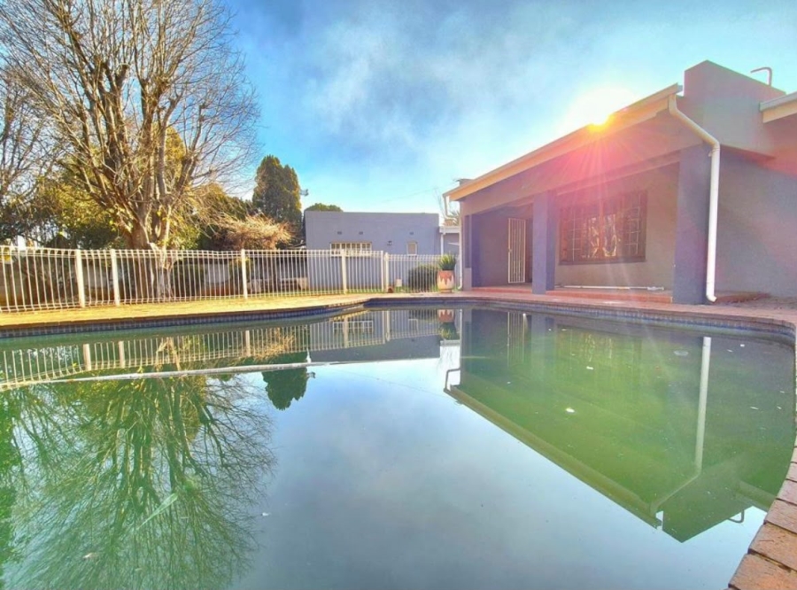 5 Bedroom Property for Sale in Dalpark Gauteng
