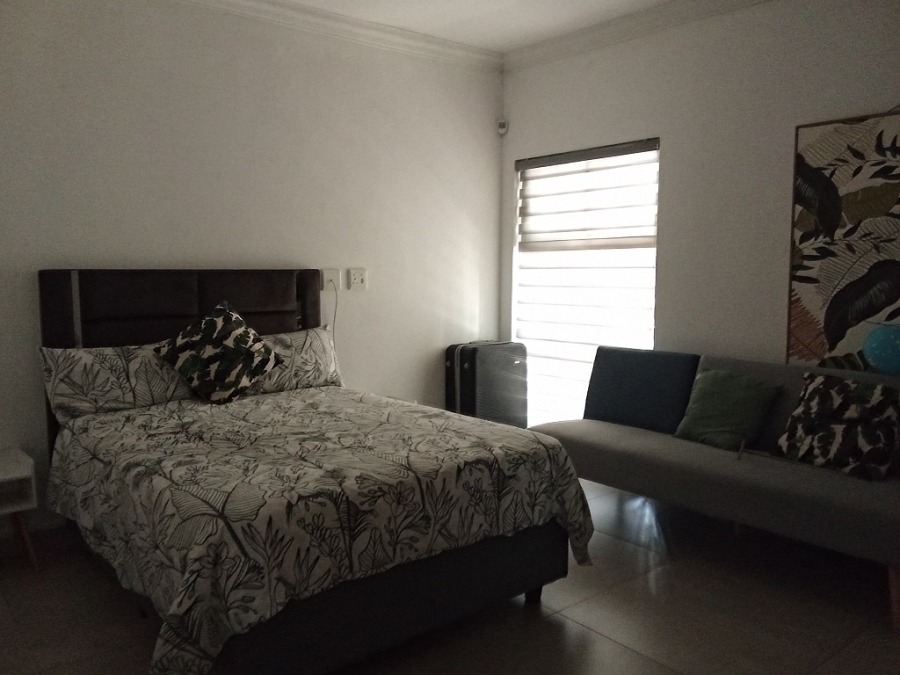 To Let 4 Bedroom Property for Rent in Brackenhurst Gauteng