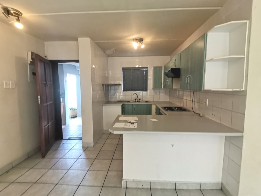 2 Bedroom Property for Sale in Booysens Gauteng