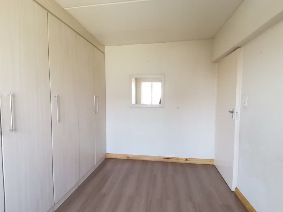 2 Bedroom Property for Sale in Booysens Gauteng