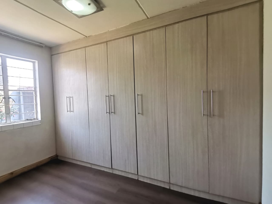 2 Bedroom Property for Sale in Booysens Gauteng
