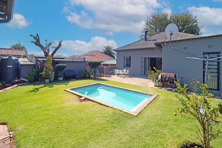 4 Bedroom Property for Sale in Kensington Gauteng