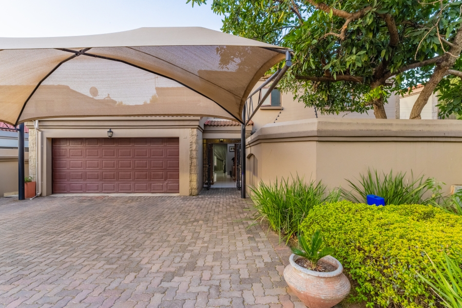 3 Bedroom Property for Sale in Beverley Gauteng