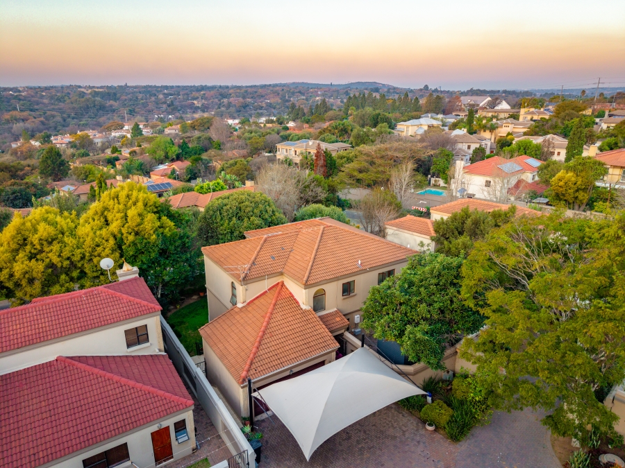 3 Bedroom Property for Sale in Beverley Gauteng