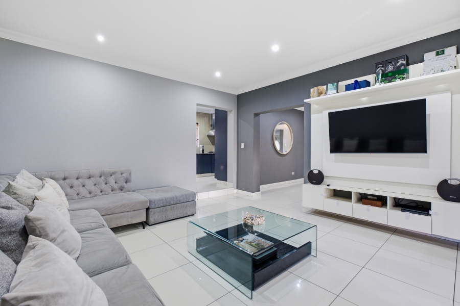 3 Bedroom Property for Sale in Beverley Gauteng