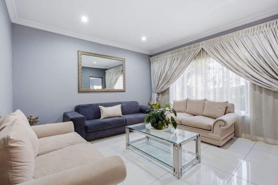 3 Bedroom Property for Sale in Beverley Gauteng